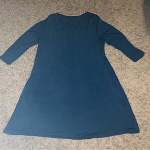 Teal medium slinky stretchy tunic top with pockets